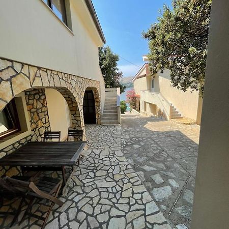 Apartment Victoria Stara Baška Zewnętrze zdjęcie