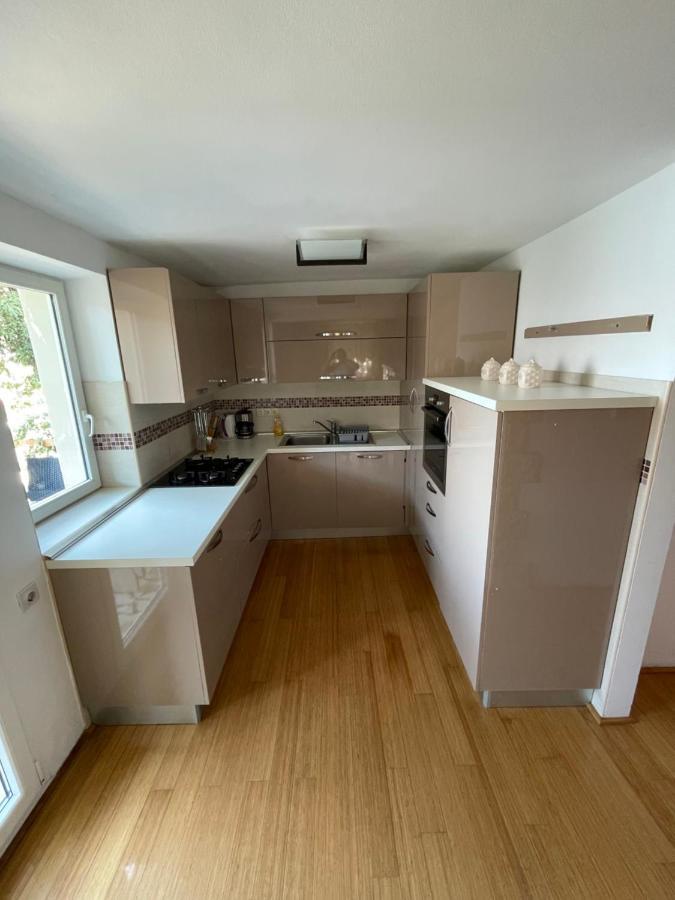 Apartment Victoria Stara Baška Zewnętrze zdjęcie