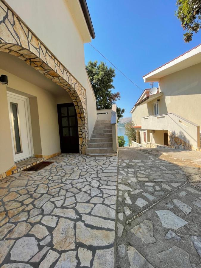 Apartment Victoria Stara Baška Zewnętrze zdjęcie