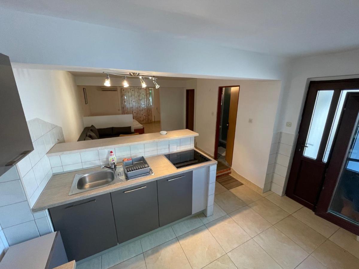 Apartment Victoria Stara Baška Zewnętrze zdjęcie