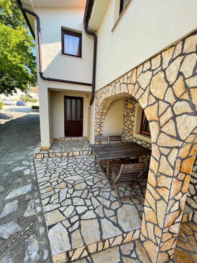 Apartment Victoria Stara Baška Zewnętrze zdjęcie